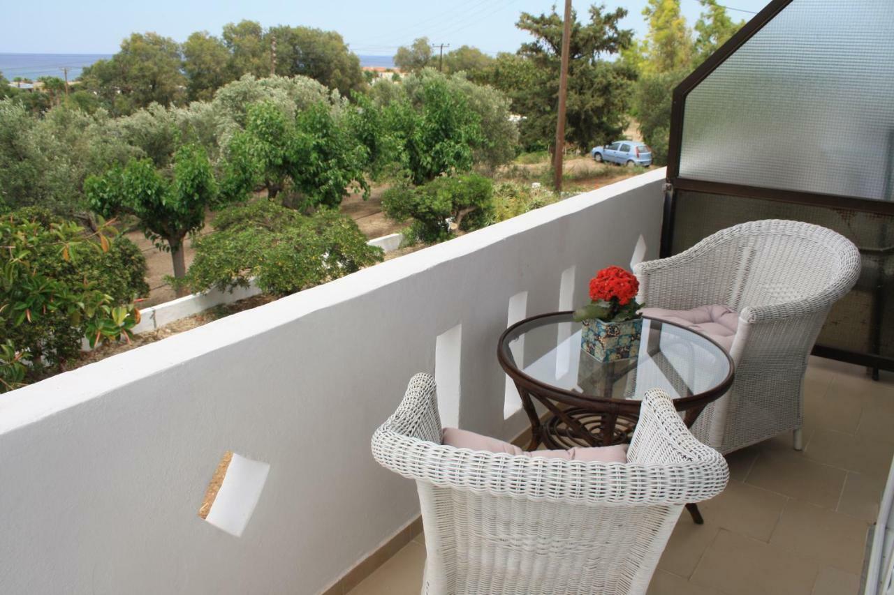 Romantic Apartment Adelianos Kampos Dış mekan fotoğraf